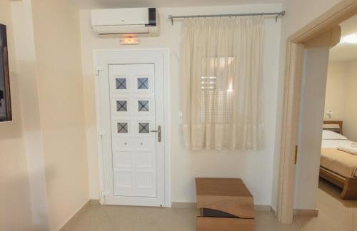 Melina Luxury Suites, Seaside Nests in Kourouta - Foto 41