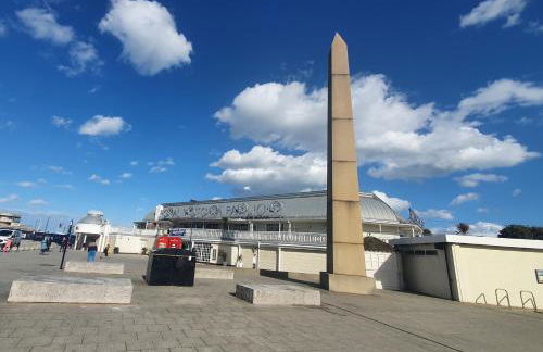 Sunny Apartment with a 10 minute walk to the Sea. - Foto 26