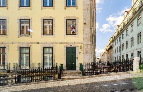 WHome Modern Comfort in Old Lisbon - Photo 15