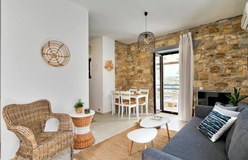 Syra Suites - Photo 80