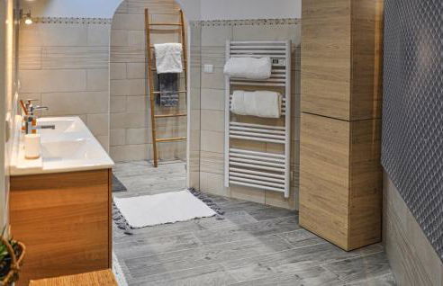 2 Bedroom Cozy Home In Aramon - Foto 21