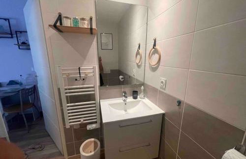 Studio cosy, résidence de tourisme avec piscine - Foto 24