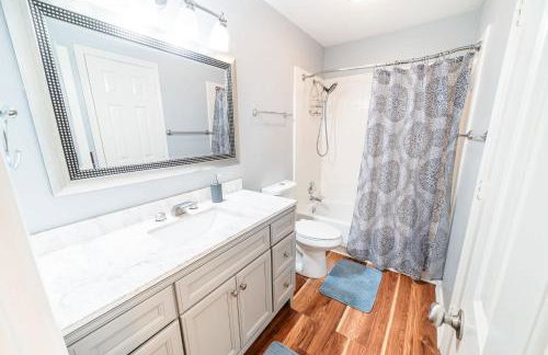 Elegant 4BR 2,5BA Holiday Home with Pool, Game Room & Grill - Foto 15