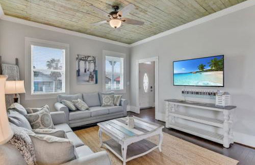 Island Time with Heated Pool Walk to Beach and Pleasure Pier - Foto 7