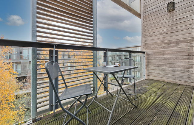 Spacious Flat With Balcony Close to the River in Greenwich by Underthedoormat - Foto 8