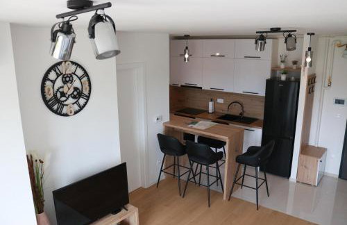 Apartment Queen, self check-in, free private garage parking - Foto 18