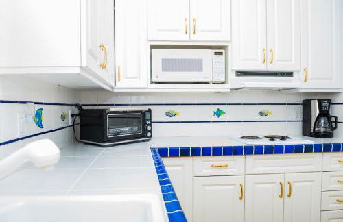 Crystal Lake Hillside with Private Sandy Beach - Foto 35