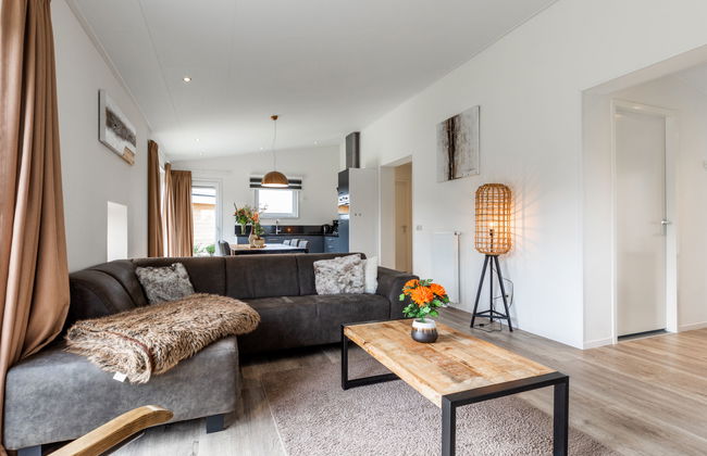 3 bedroom House in Bemelen with swimming pool and garden - Photo 5