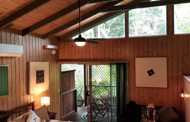 Treetops Accommodation Montville - Photo 26