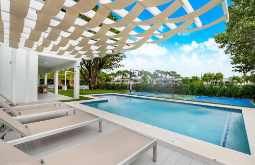 The World's Mansion - Game Room, 9 Bedrooms, HtdPool, Mini Golf, BBQ - Foto 5