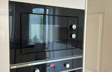 Spacious 4 bed Farnborough AirShow - Foto 8