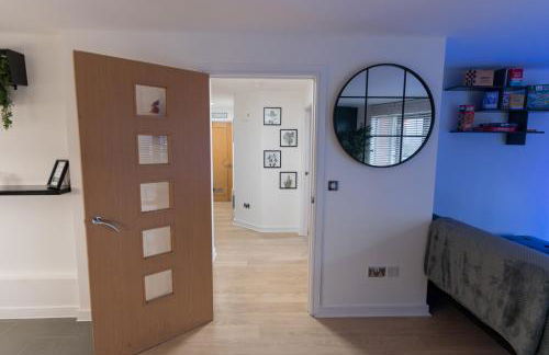 Game-Night Apartment Walk to Wolverhampton Centre - Foto 30