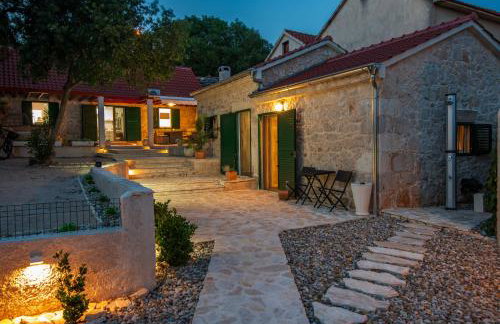 Kameni dvori - Photo 33