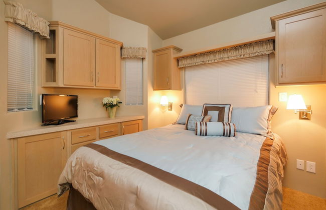 The Cottages at Golden Village Palms RV Resort - Foto 3