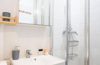 Independent and Comfortable Studio - Near the tram - Foto 12