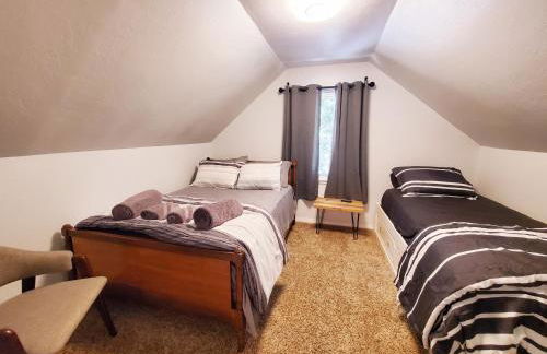 -Serendipity Lodge at Yosemite- BBQ-Full Kitchen-King Bed - Foto 17