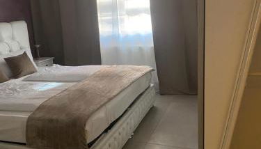 Sehr grosse 5 Zimmer Wohnung mit Garten und terasse - Foto 4