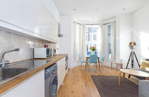 Stylish 2 Bed Apartment-Zone 2 - 10 Minutes to the heart of London- sleeps up 8 - Foto 21