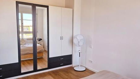 Luxurious 2 Room Apartment - Foto 4, wardrobe