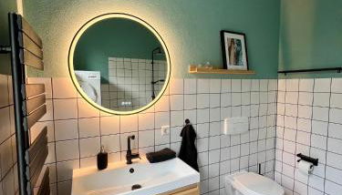 Atelier Noé ROSÉ- Kunstvoll Wohnen - Wunderbares Frühstück möglich - Ruhig und nah am Zentrum - - Foto 2, towels