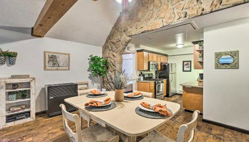 Creekside Morrison Cabin about 9 Mi to Red Rocks Park! - Foto 2