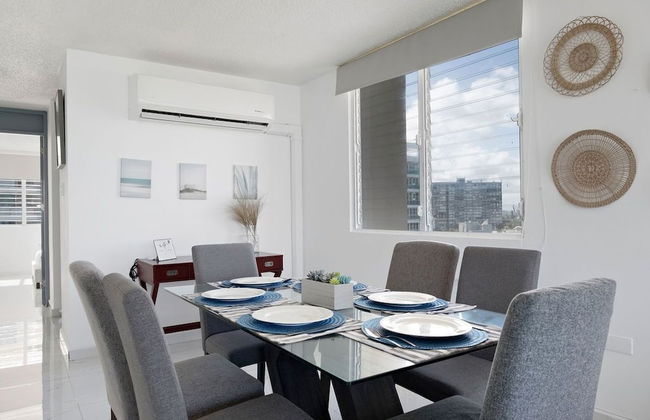 Flamenco Beach 2BDR Oceanfr Pool Parking - Photo 10