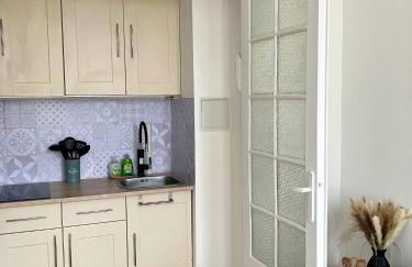 Cannes Centre Apartment 2-Room by Palais des Festivals & Beach - Foto 10