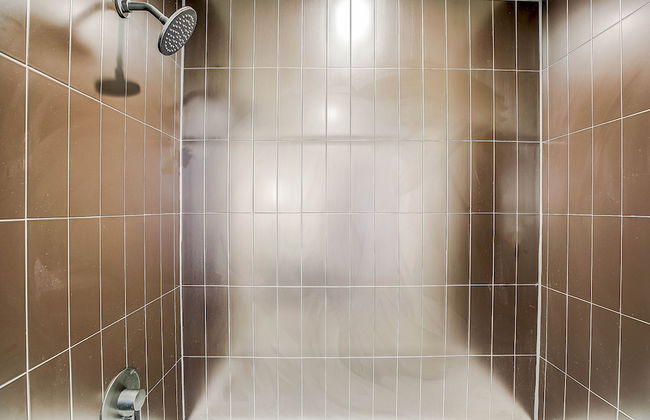 Luxury Stay on Rainey St - Foto 26