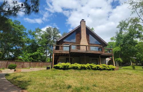 Gorgeous Cabin by Lake with Waterview and walking access - Foto 1