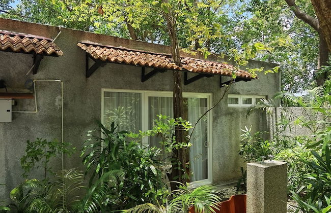 Ambong Pool Villas - Photo 35