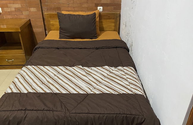 Homestay Candi Pawon Fahrurohman Syariah - Foto 8