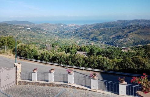 Cozy Home In Laureana Cilento - Foto 26