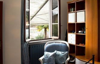 Tinas yellow home - Photo 8