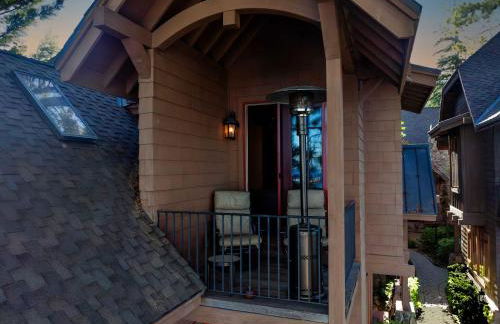 Lakefront Retreat Across from Homewood Resort - Foto 37