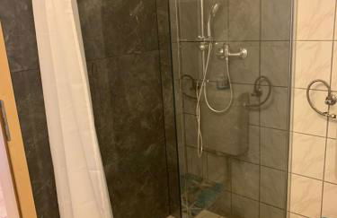 Charmantes Tiny Haus mit 2 Wohnungen - Foto 12