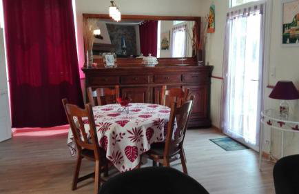 Maison charmante à Sourdeval avec jardin clôturé - Foto 3