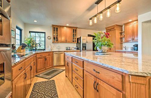 Mountain Escape - 7 Miles to Mission Ridge Resort! - Photo 11