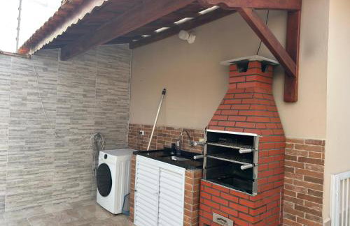 Casa com piscina garagem para 4 carros - Foto 4