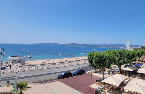 Apartment with terrace at the foot of the beach - Foto 13