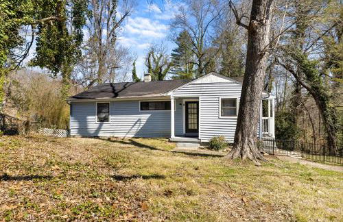 Cozy Home in Oak Ridge w 3BR - Foto 34