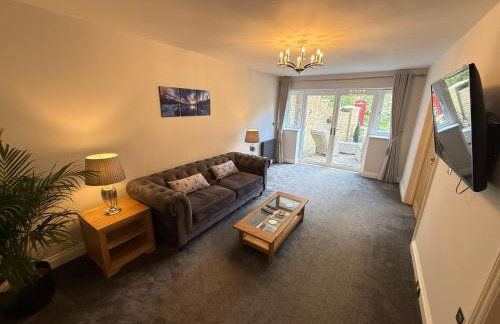 Stansted Airport Stay, Parking and Luxury Suite - Foto 14