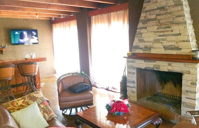 Beautiful Cabin Downtown Tapalpa Oven Mud Barbecue Grill 4 Room 12 ppl TV Wifi - Foto 13