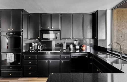 The Sunset House Pool & Spa - Foto 38