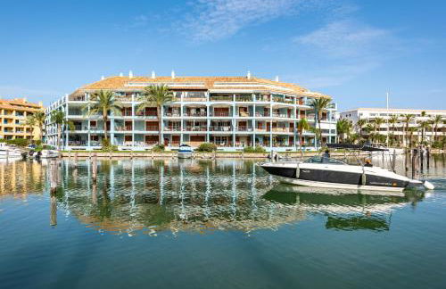 Seaside Sotogrande Retreat with pool - Foto 1