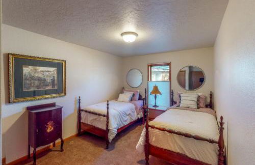 Work and Play! Spacious Lake-View Home in Greeley - Foto 17
