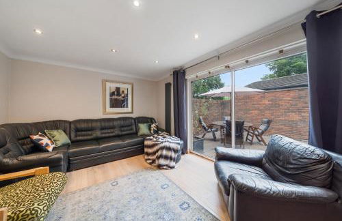 Cosy 3 BEDROOM Home with Garden, Ealing - Foto 3