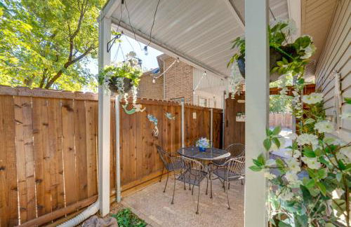 Pet-Friendly Getaway with Projector in Lake Dallas! - Foto 19