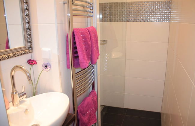 GoVienna Small Modern Apartment - Foto 15