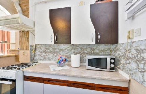 Awesome Home In Nespes - Foto 19