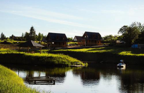 Domki cało roczne z własnym stawem nad jeziorem - Foto 9